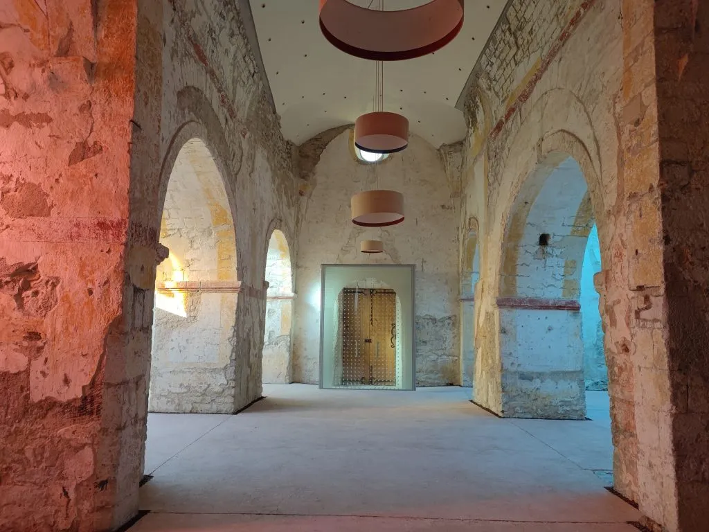 Ancienne église Saint-André de Belvézet